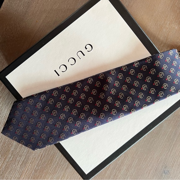 Gucci necktie - Picture 3 of 8